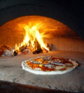 Pizza nel forno, mai in teglia 